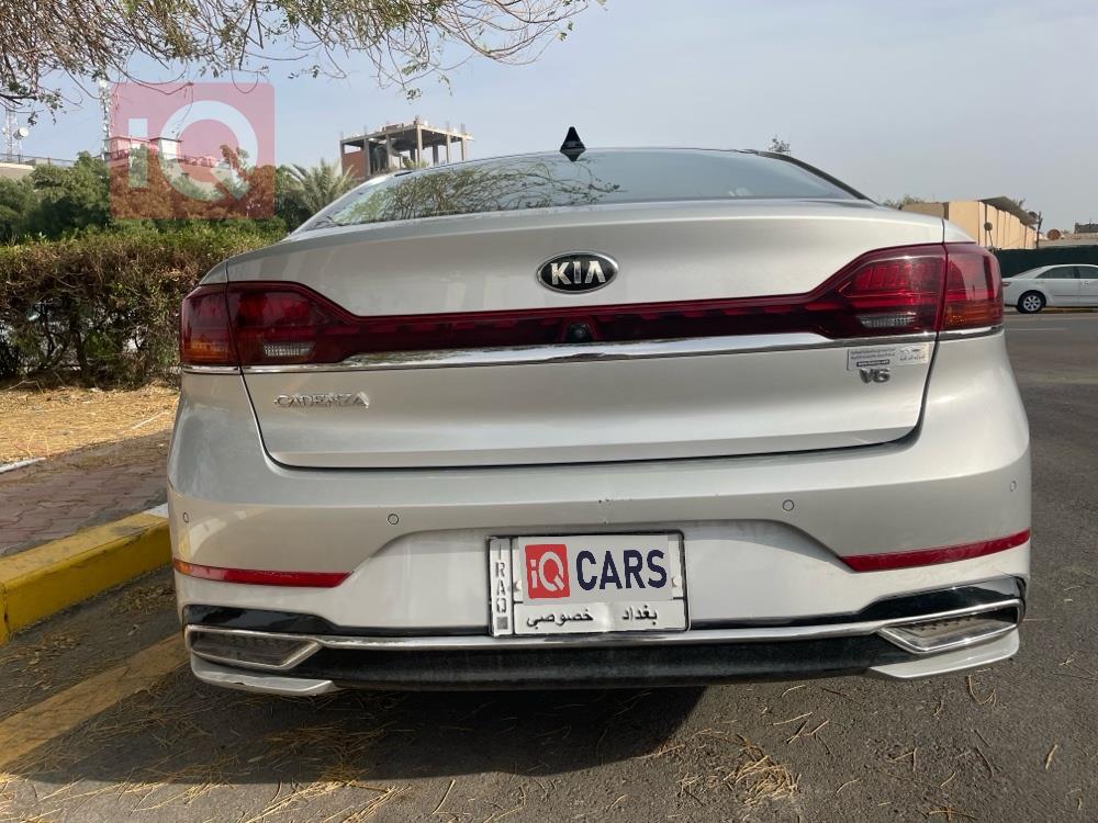 كيا كادينزا